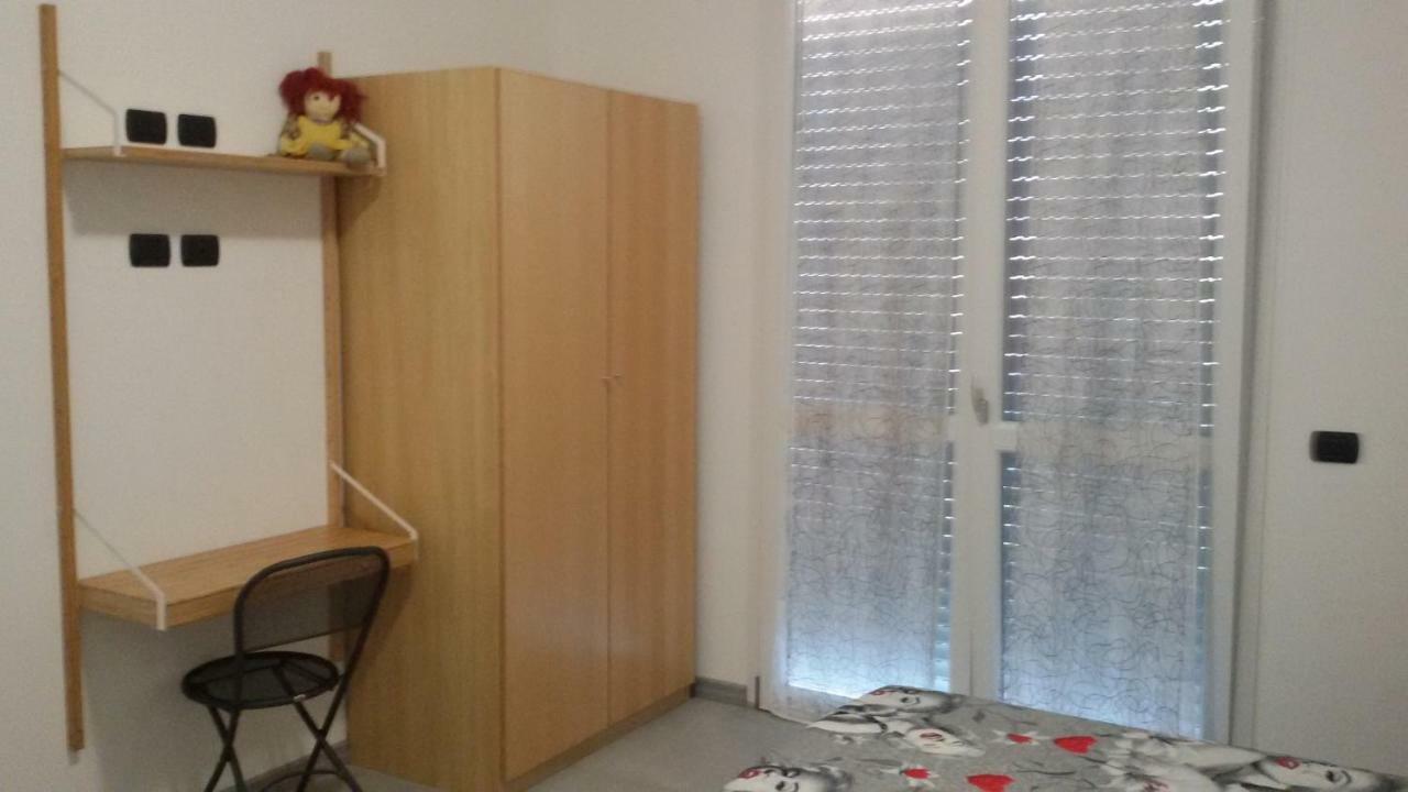 B&B Honey Rooms Saronno Exteriör bild